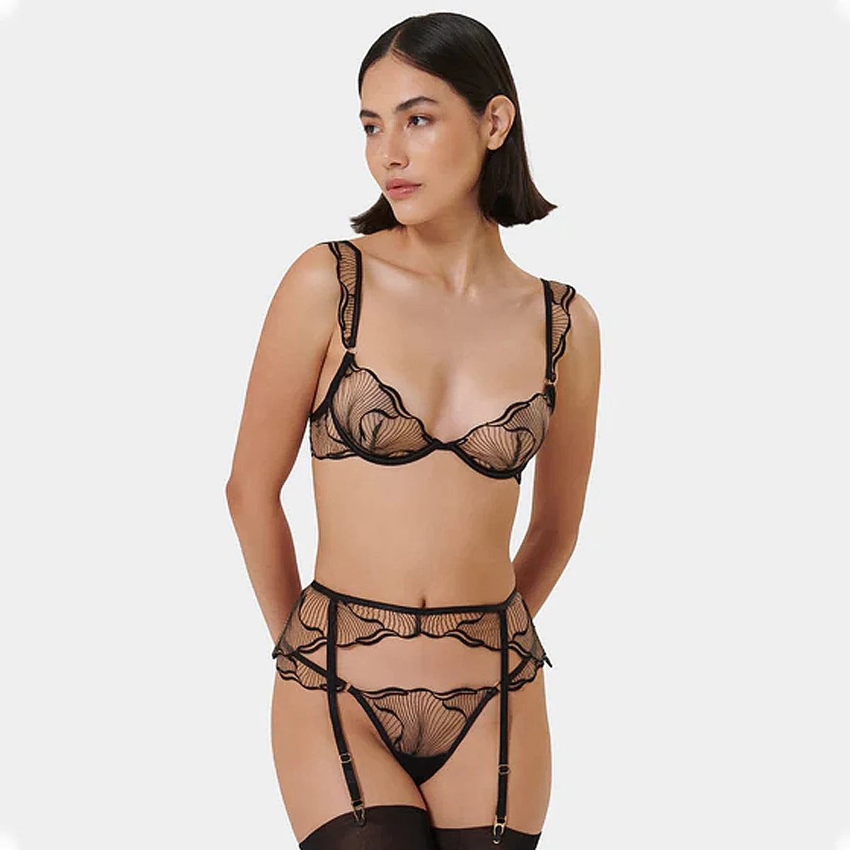 French Sexy Ultra-thin Lace Thin Underwear Girls Hollowed Out Bra Set Luxury Exquisite See-through Erotic four-piece Set